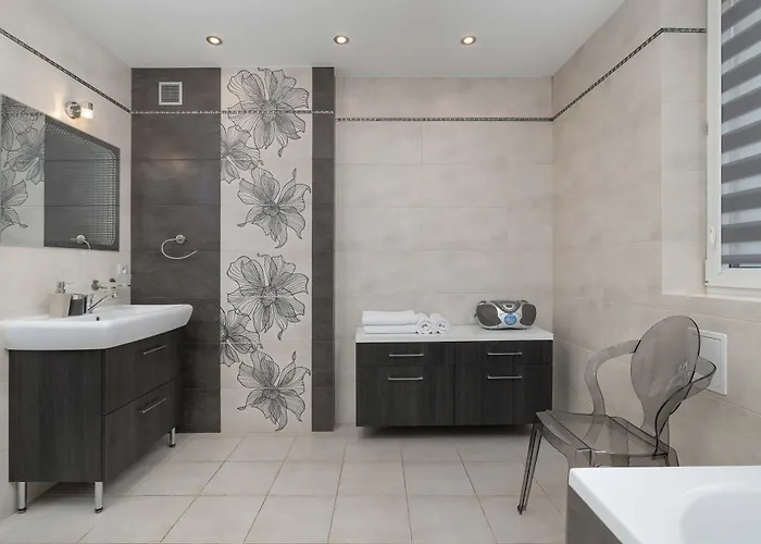 Unique House In The Mountains With Terrace, Garden & Parking By Renters בית נופש *