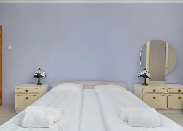 Unique House In The Mountains With Terrace, Garden & Parking By Renters *