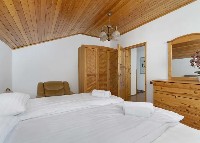 Unique House In The Mountains With Terrace, Garden & Parking By Renters בית נופש Bystra (Bielsko)